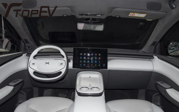 XPeng G7 interior